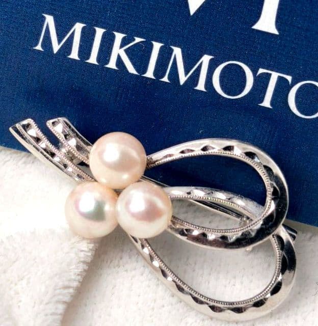 【美品 最高級】ミキモト ブローチ パール リボン 3珠 皇室御用達