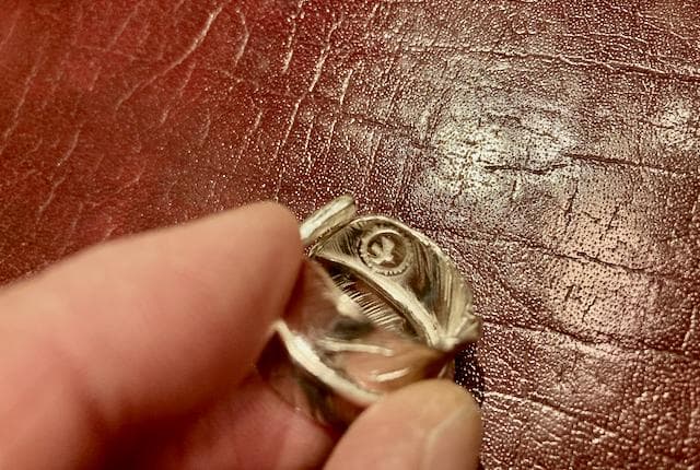 参考出品　ゴローズ フェザーリング15号 左