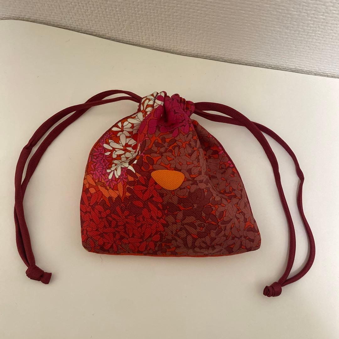 [新品］Hermes 細めシュシュ＆巾着袋のセット