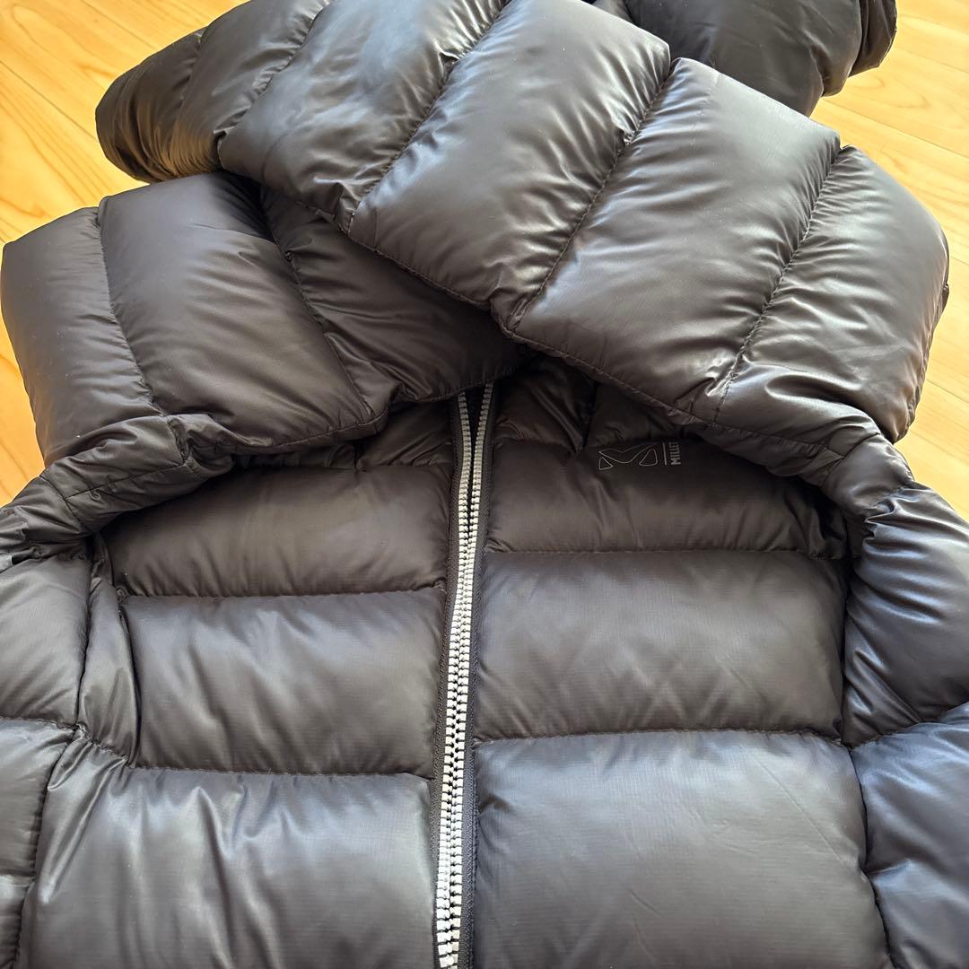 ミレー　レディースチャコールグレーダウンジャケット フード付き