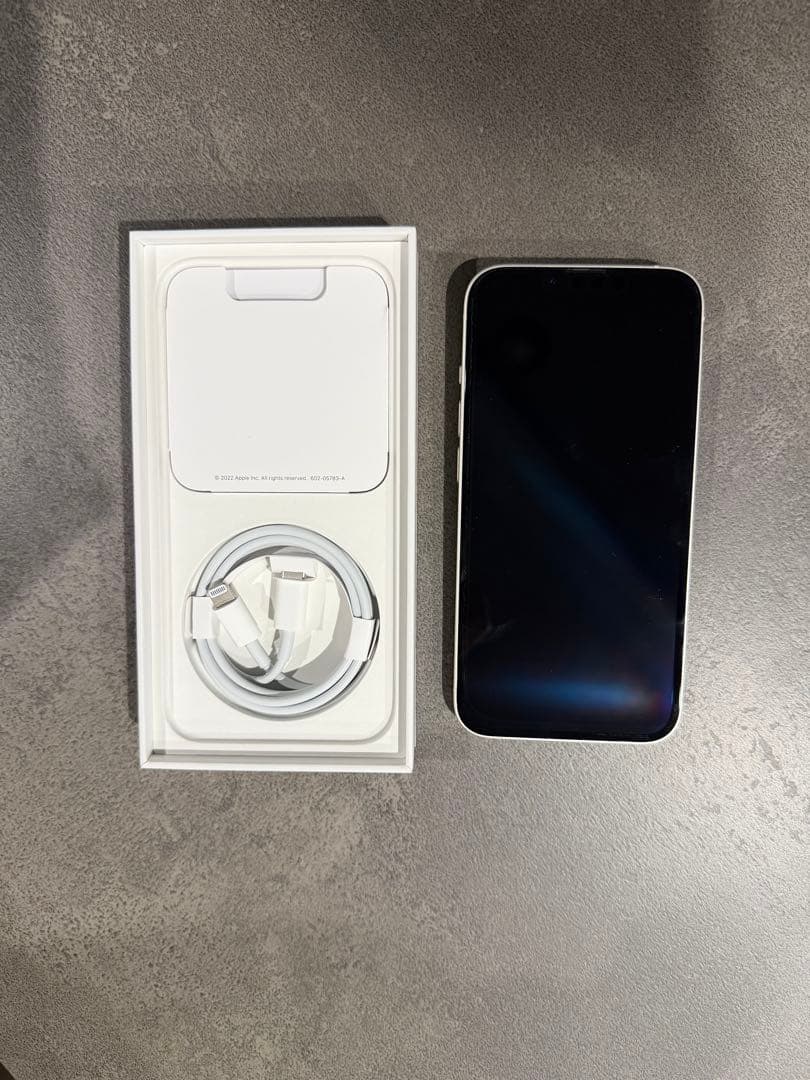 Apple iPhone 14 ホワイト 本体　明細書あり