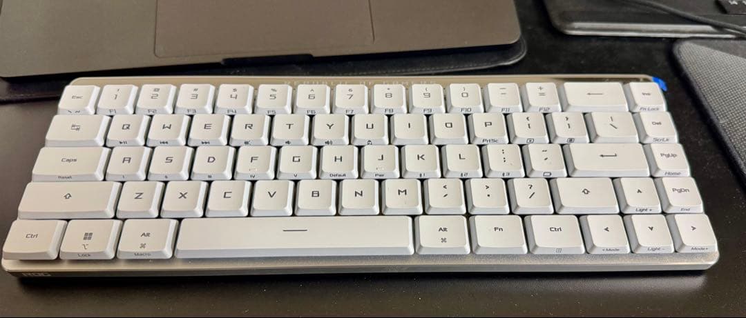 ROG Falchion RX Low Profile Gaming キーボード