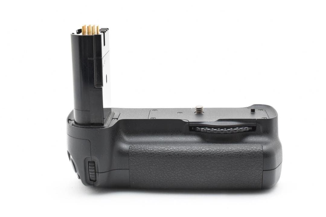 Nikon D200用バッテリーグリップ　MB-200　A008