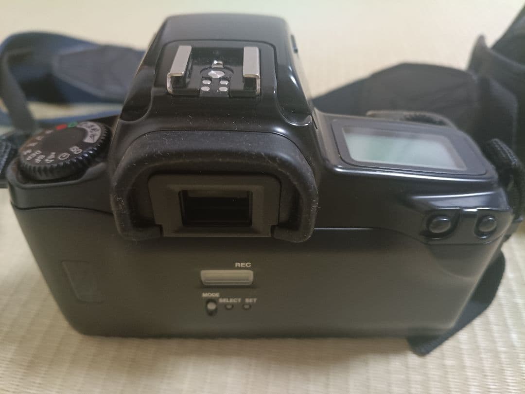 Canon EOS 1000S 一眼レフカメラ