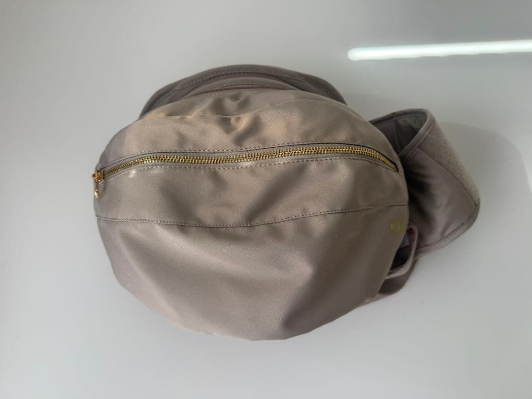 【未使用】ヒップシート ショルダー dag3 テラス　抱っこ紐 ベージュ