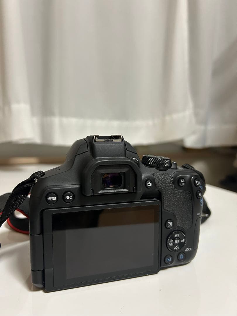 デジタルカメラ Canon EOS kiss x10i