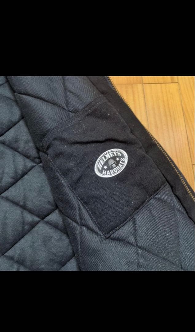 Carhartt ブラック アクティブジャケット