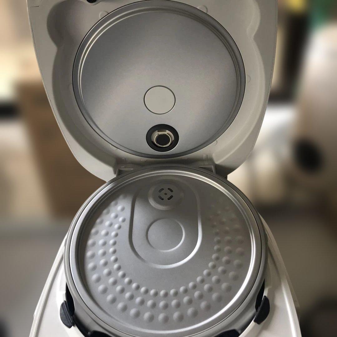 東芝 TOSHIBA 炊飯器 RC-10HR 5.5合炊き 2023年製