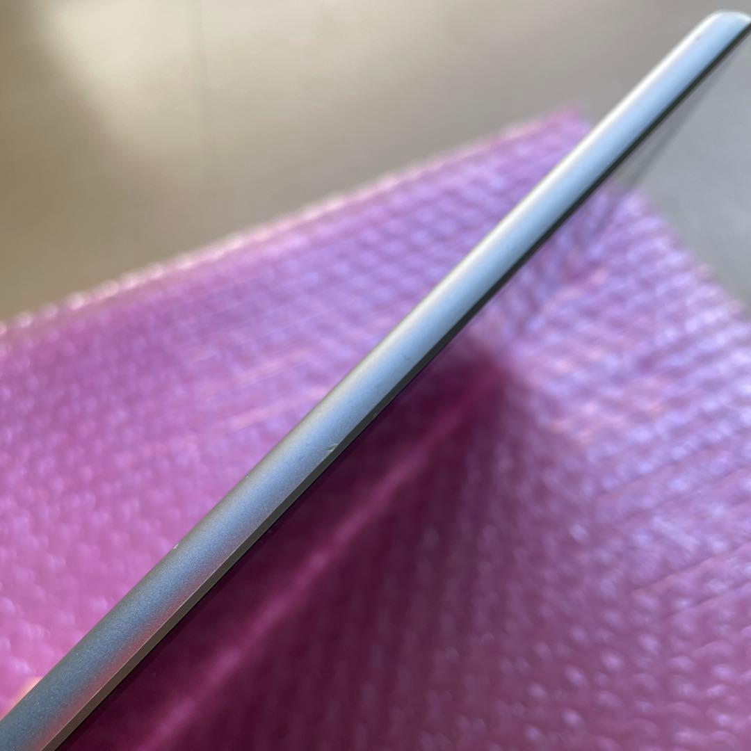 iPad 第5世代　スペースグレイ　32GB SIMフリー　A1823