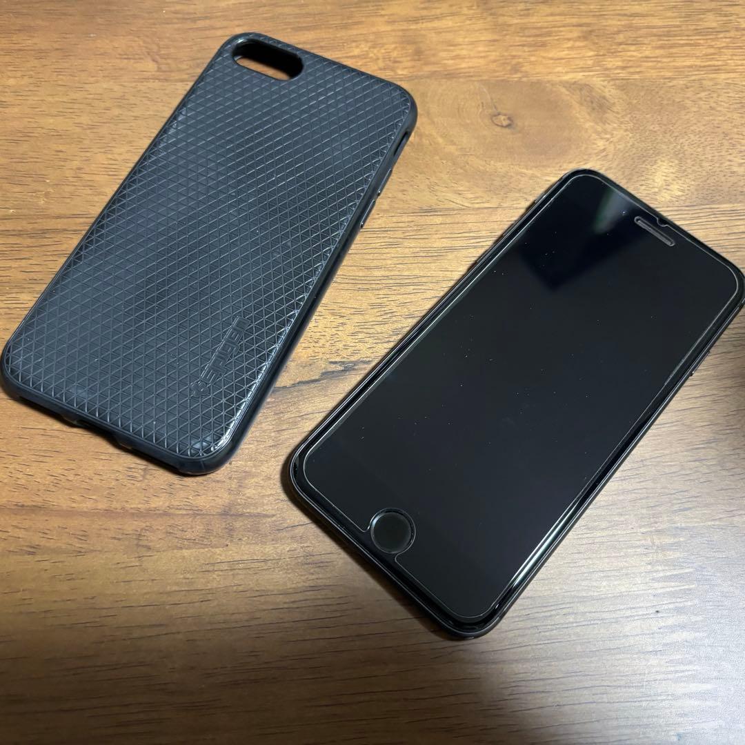 Apple iPhone 8 64GBスペースグレイ　SIMフリー