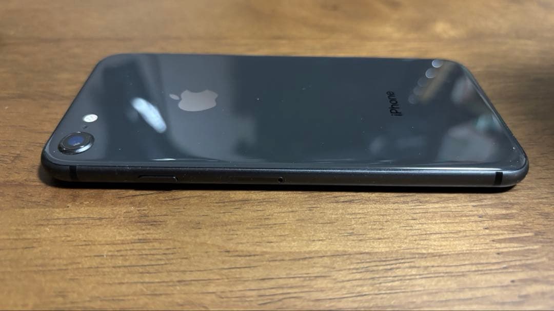 Apple iPhone 8 64GBスペースグレイ　SIMフリー