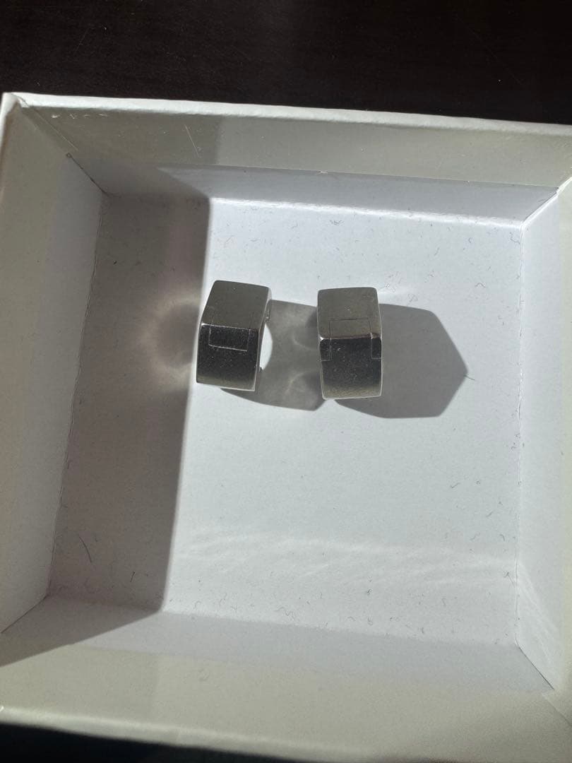 Maison Margiela 両耳ピアス