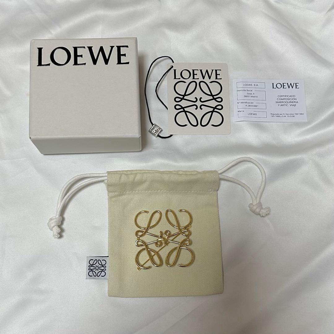 LOEWEロエベ アナグラム ブローチ ゴールド