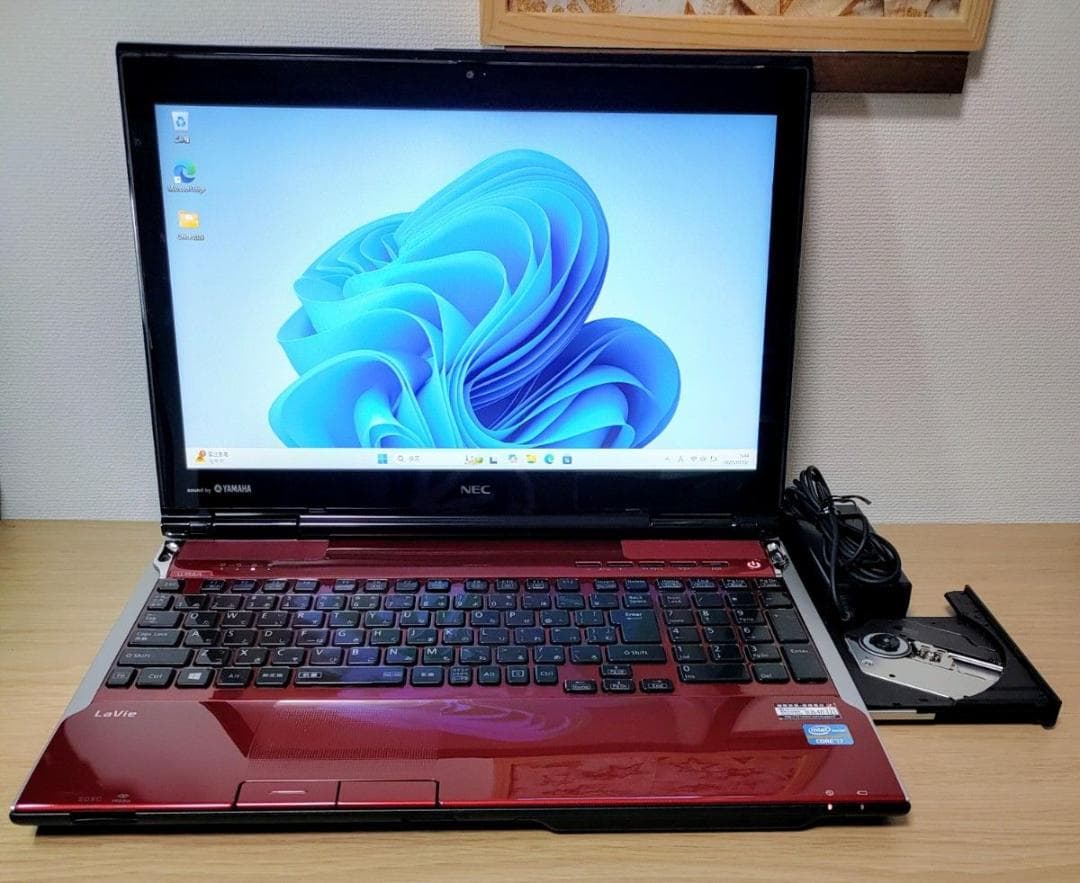 NEC LaVie Corei7 メモリ8GB SSD256GB ブルーレイ対応