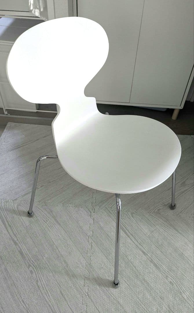 フリッツハンセン　アントチェア　アリンコチェア　ホワイト　デザイナーズチェア