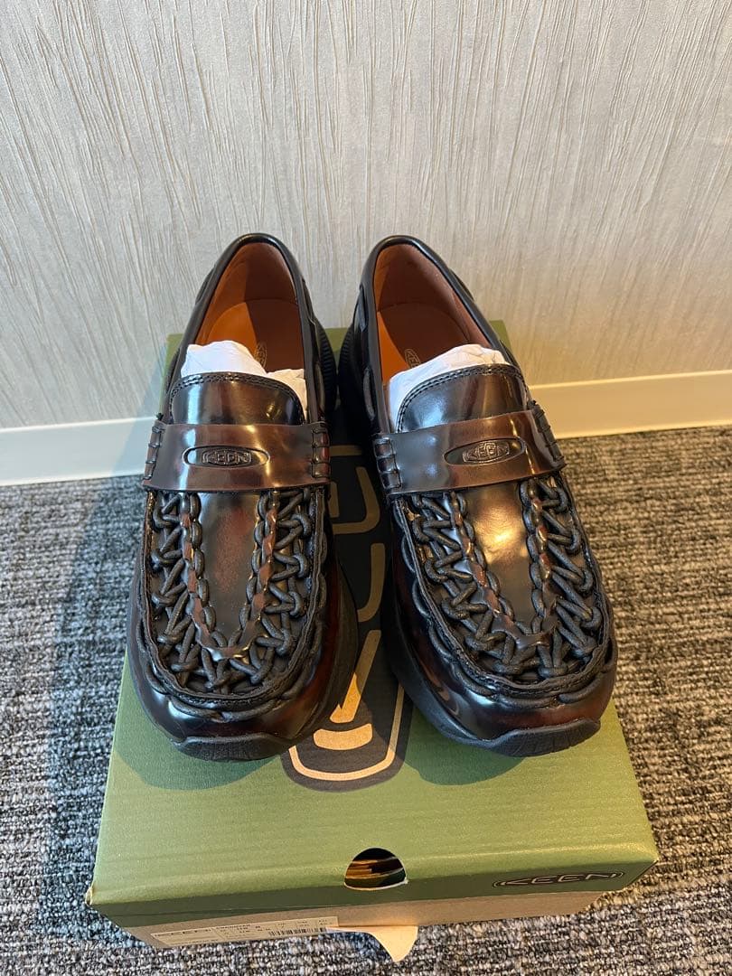 靴 KEEN Uneek Loafer WK Cordovan 26.0cm