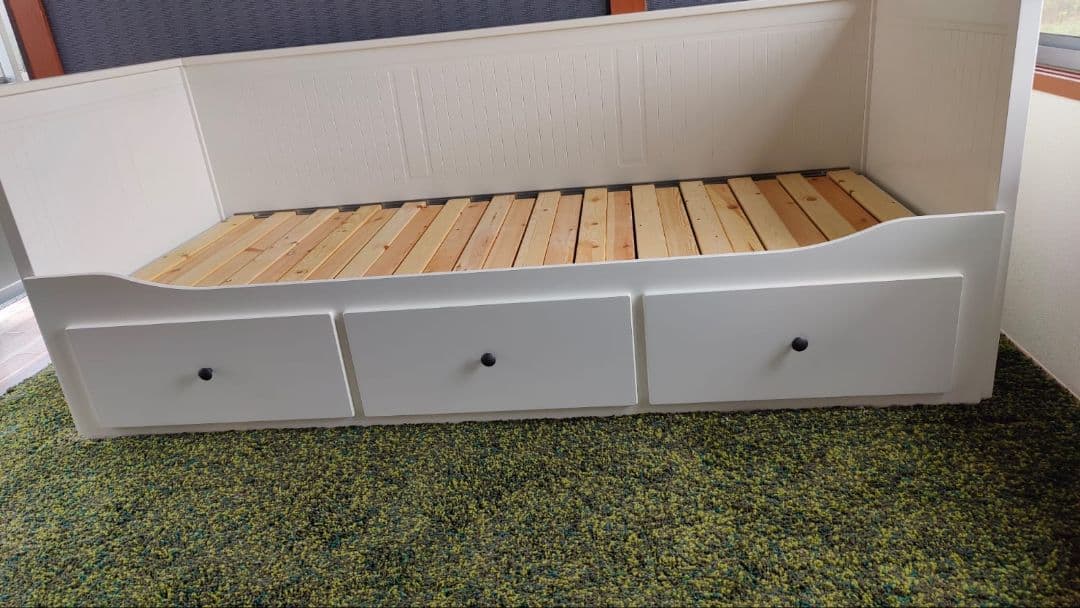 4月26日（午前）まで【配送不可、現地引取のみ】IKEA BRIMNES