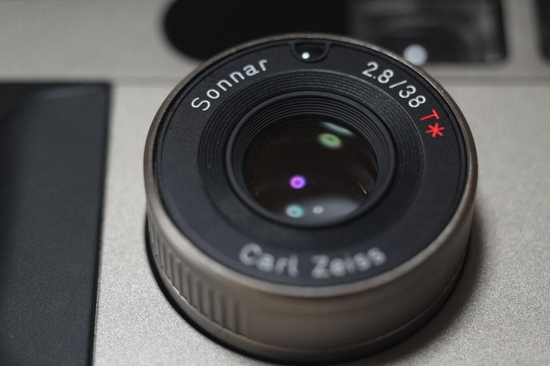 CONTAX T2 シルバー レンジファインダーカメラ