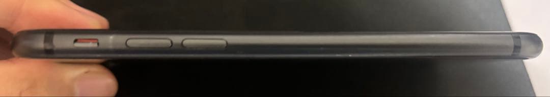 iphone8　64GB バッテリー78%