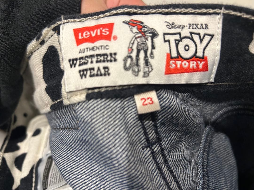 リーバイストイストーリー　フレアデニムほぼ未使用！（23×30）Levis