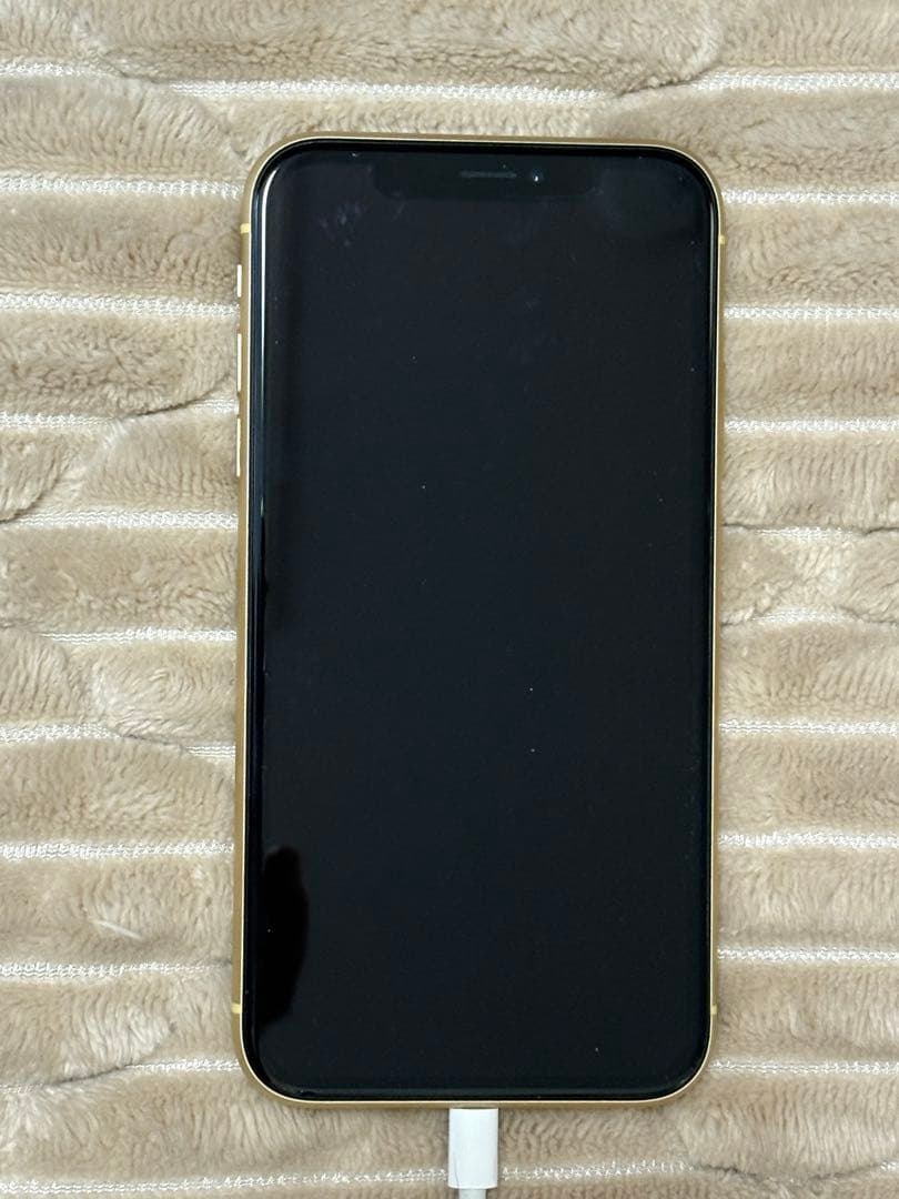 【中古美品】SIMフリー Apple iPhone XR 64GB イエロー