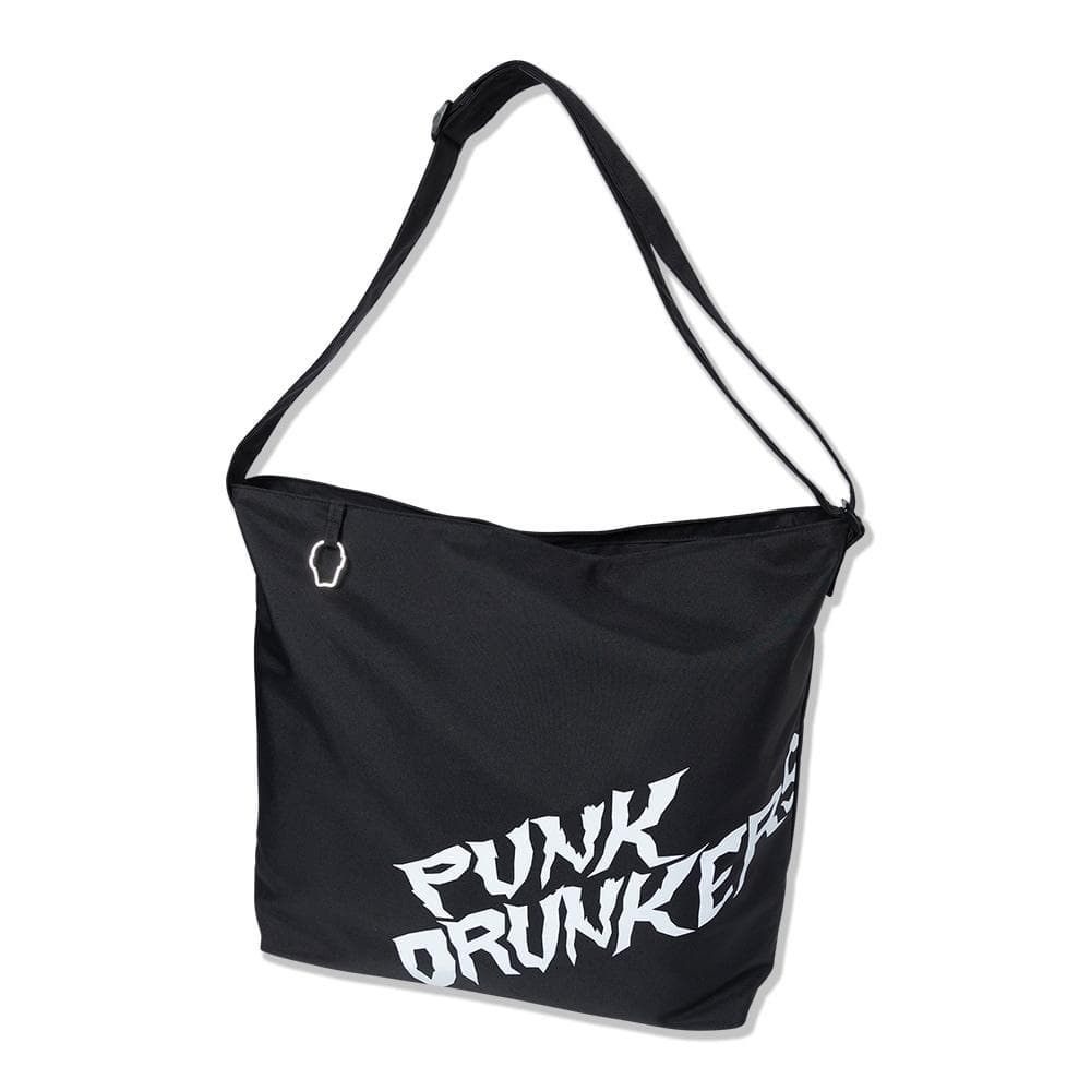 パンクドランカーズ メッセンジャーバッグ 黒 大容量 ショルダーバッグ