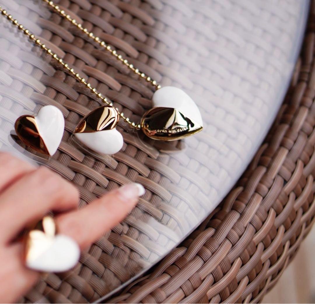 美品　AURA ハートピアス　ORIGIN