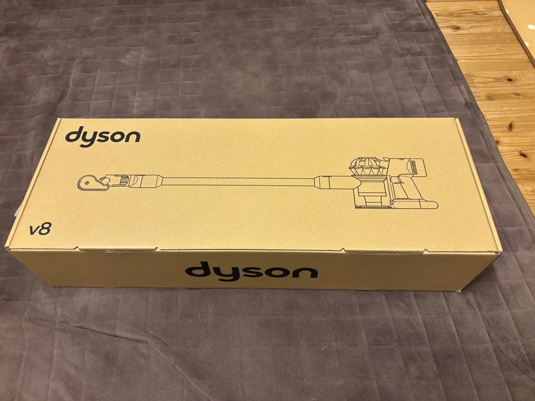 新品未使用 V8 スティッククリーナー レッド/シルバー