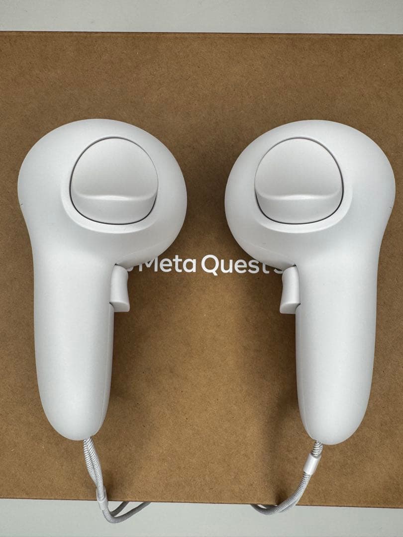  Quest 3 4K 512GB ヘッドセット(ホワイト) 付属品付き