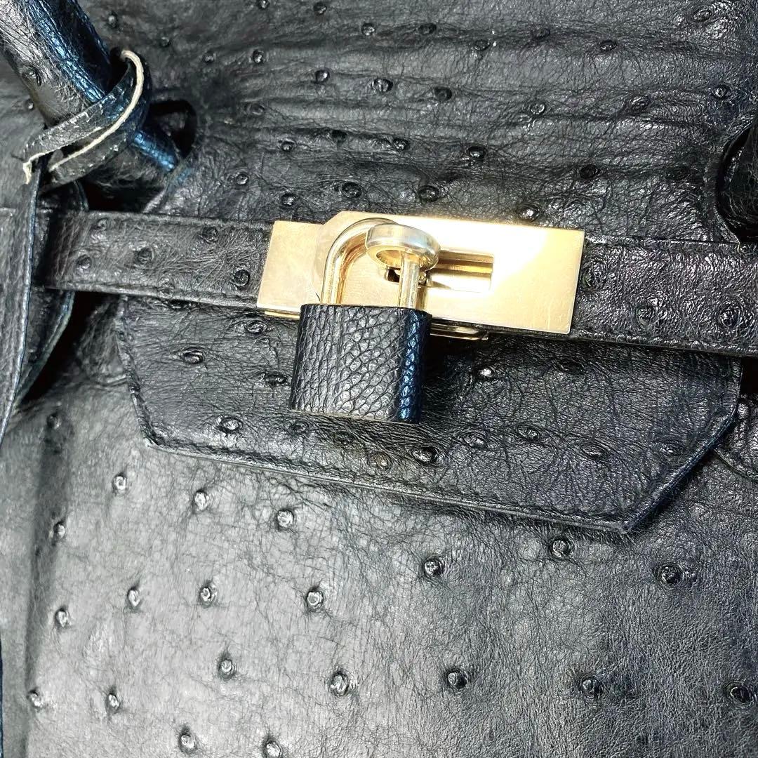 美品✨ハンドバッグ　ボストンバッグ　旅行用バッグ　ゴールド金具鍵付き　ブラック