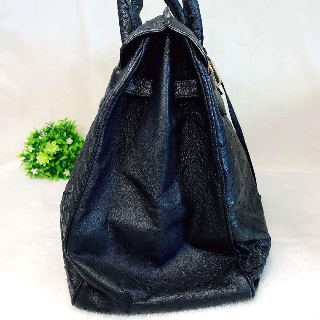 美品✨ハンドバッグ　ボストンバッグ　旅行用バッグ　ゴールド金具鍵付き　ブラック