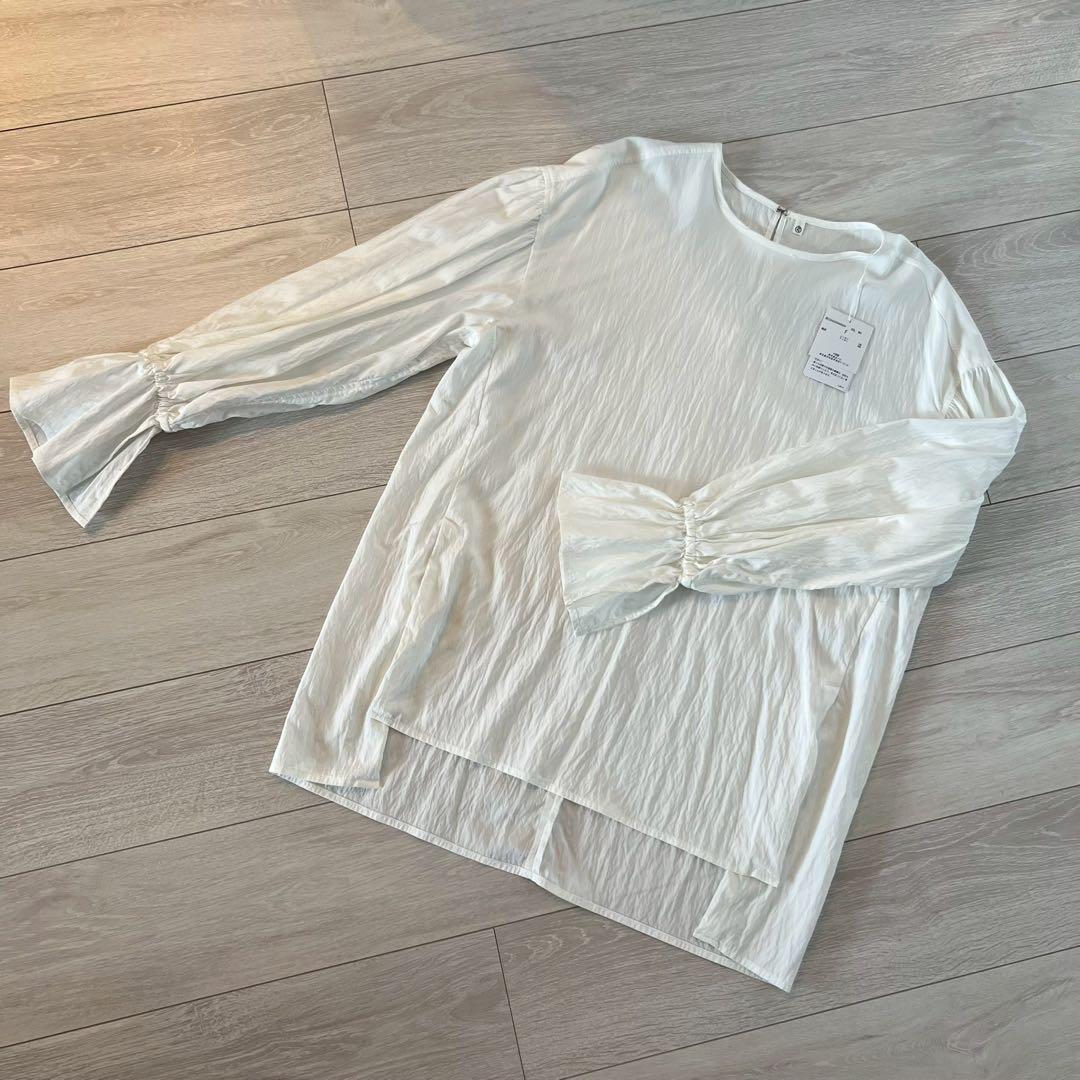 ビアズリー《LIVETART》 ギャザーカフスシャツ　白