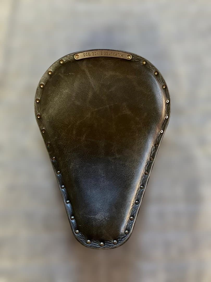 ハーレーダビッドソン純正　ソロサドルシート