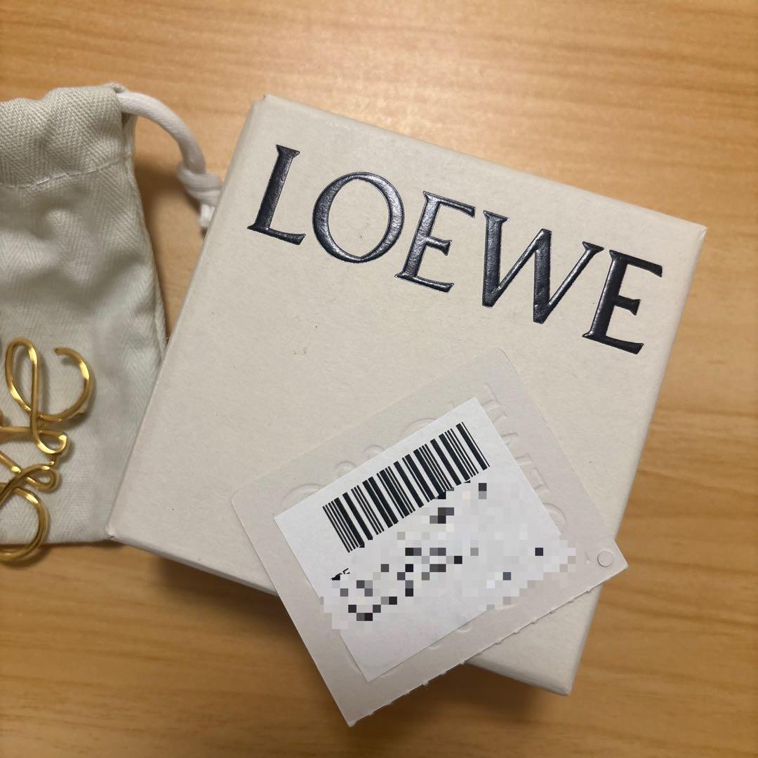LOEWE ブローチ　ゴールド　ほぼ未使用品