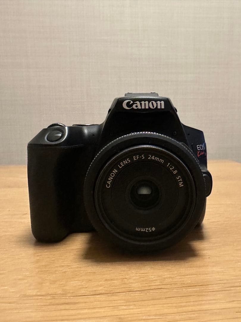 Canon EOS kiss x10 EFS 24mmレンズ付