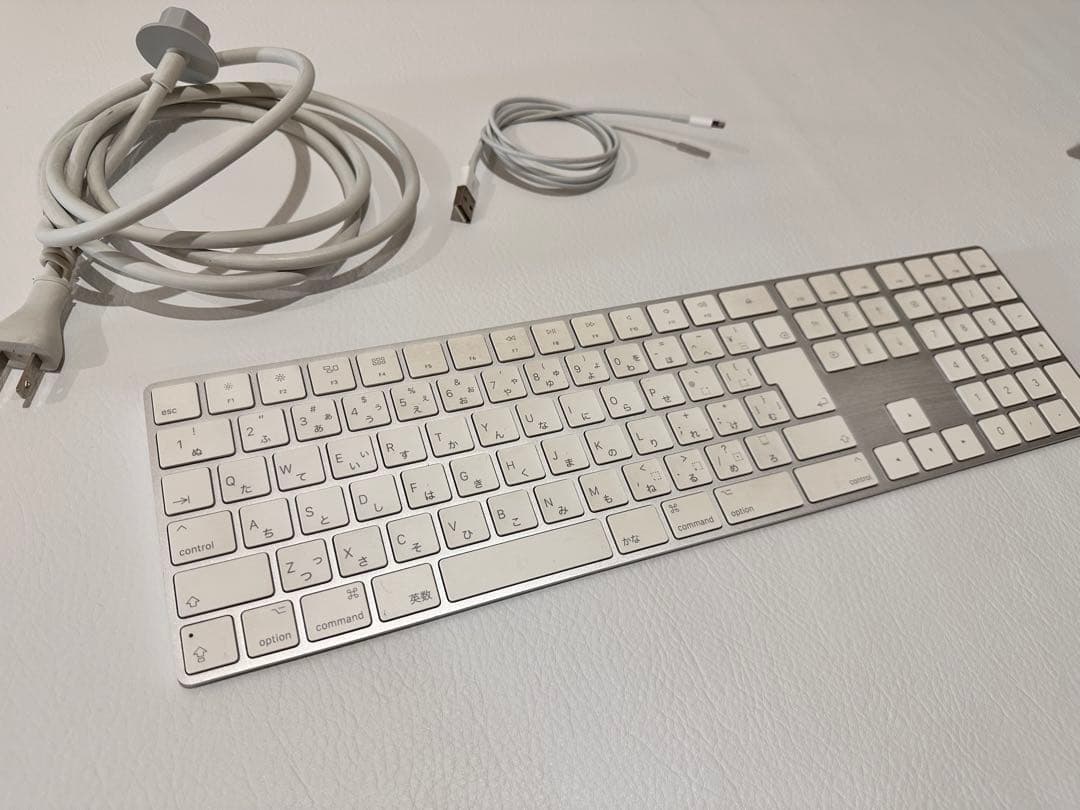 Apple iMac 21.5インチ Retina 4K 2017