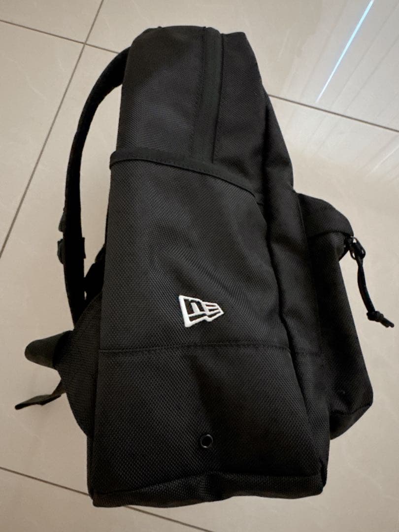 希少限定familiar×NEWERAコラボリュック