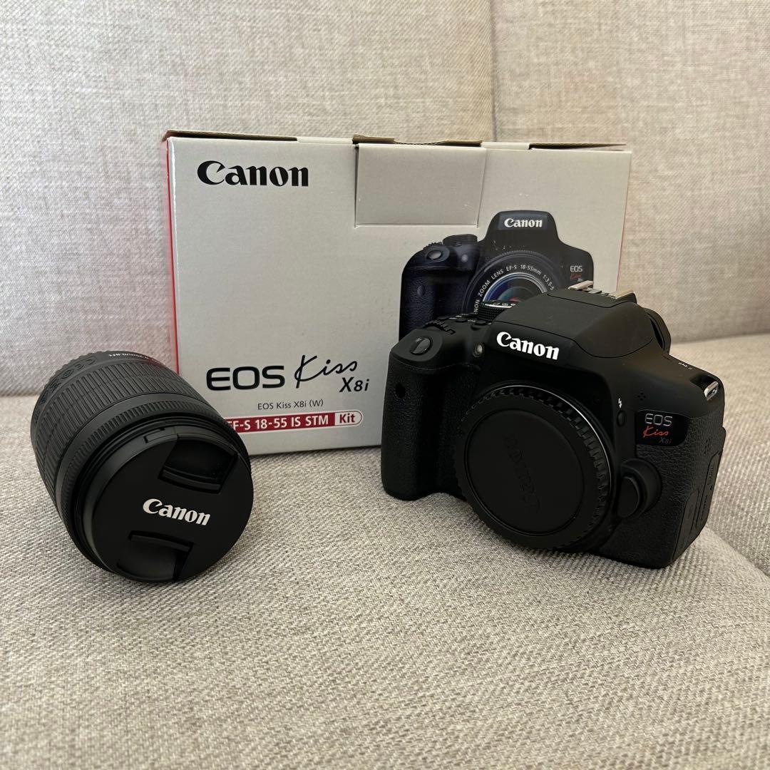 【ズーさん】Canon EOS Kiss X8i 本体 + レンズ