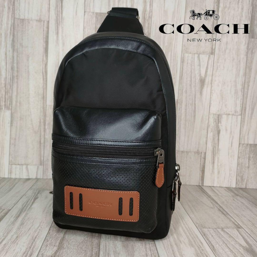 52 COACH コーチ　レザー　ボディーバッグ