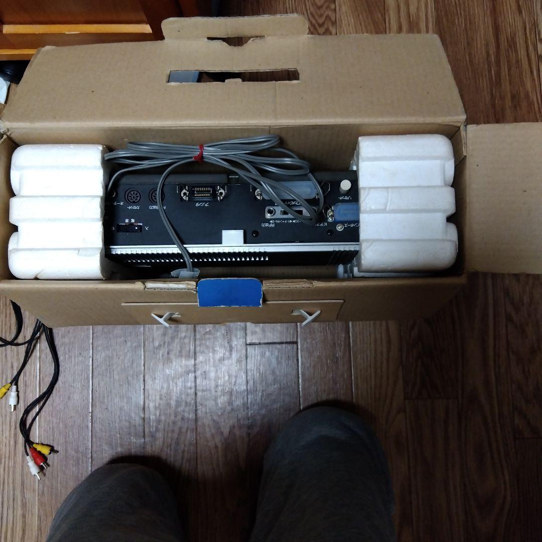 【ジャンク】PC-6001mkII シルバー 外箱、取説あり