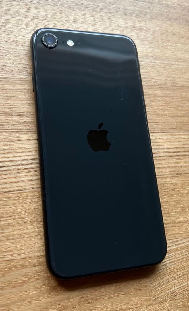 携帯電話本体 iPhone SE 128GB