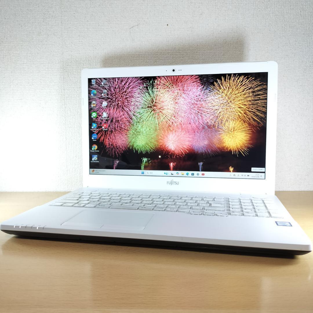 ノートPC Core i7 Windows11 SSD メモリ16GB 富士通