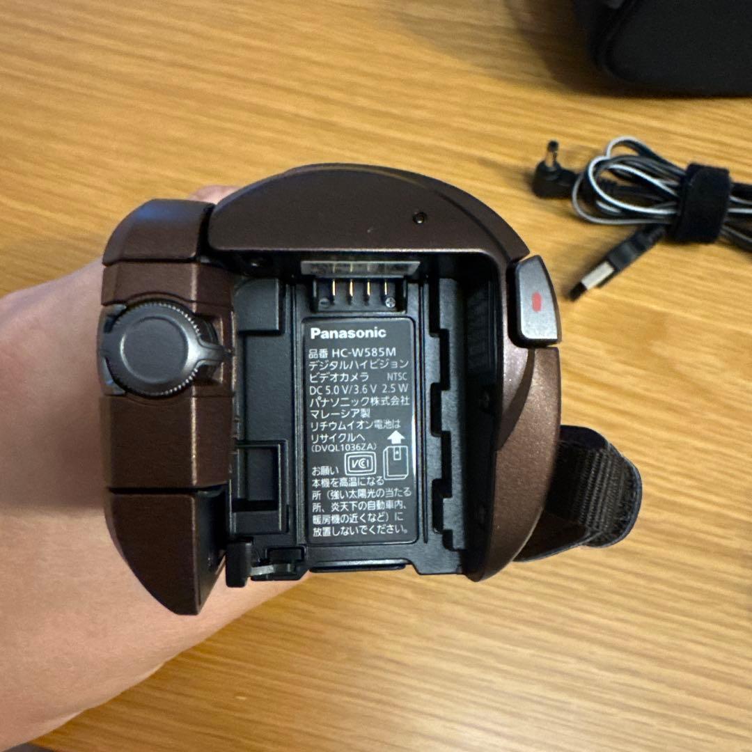 美品　Panasonic HC-W585M ビデオカメラ 本体