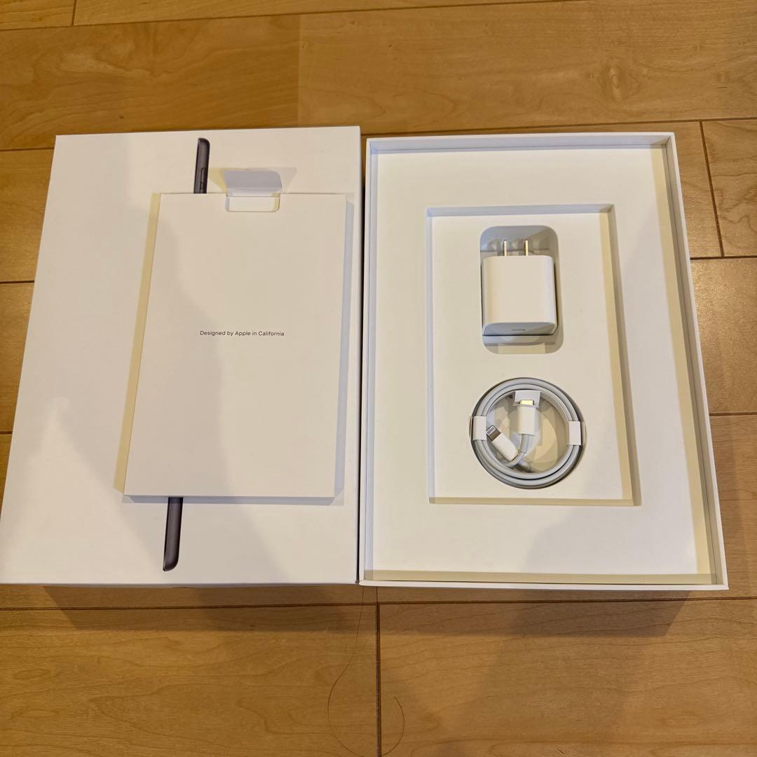 iPad 第9世代 wi-fi 64GB 10.2インチ 本体 他付属品あり