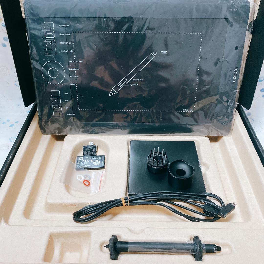 Wacom ペンタブレット INTUOS PTH-651 medium Mサイズ