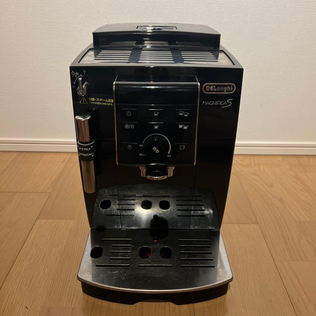 デロンギ　マグニフィカS　コンパクト全自動エスプレッソマシンECAM23120B