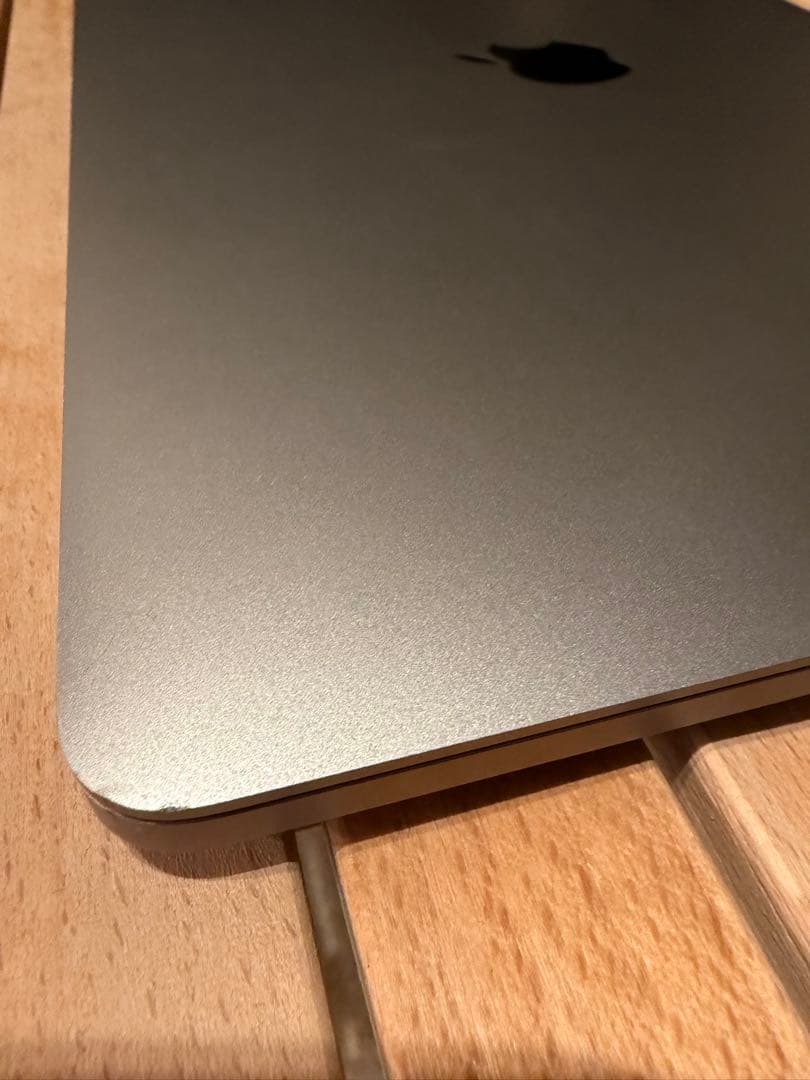 MacBook Pro 13-inch 本体　1TB メモリ16