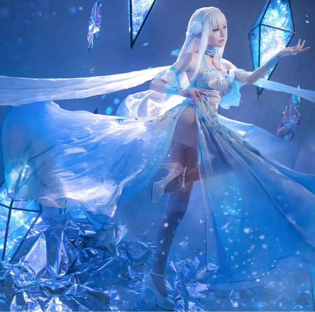 エミリア　クリスタルドレス　衣装　小物　三分妄想