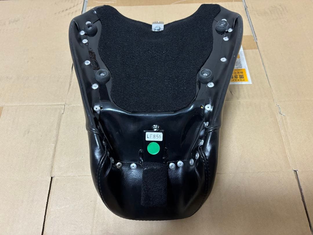 スポーツスター LePera(ラペラ) シルエット ソロシート LF-856