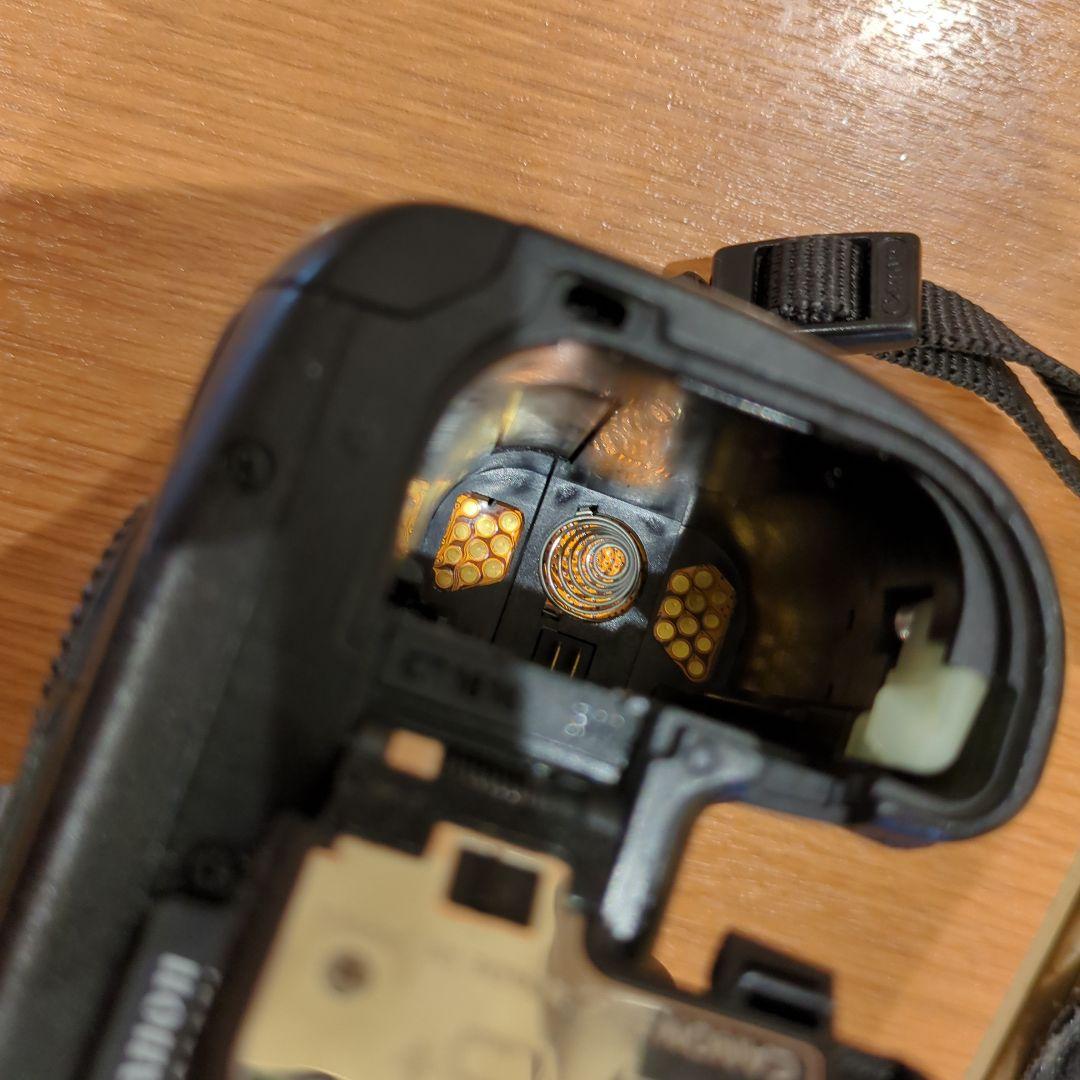 Canon EOS 77D デジタル一眼レフカメラ